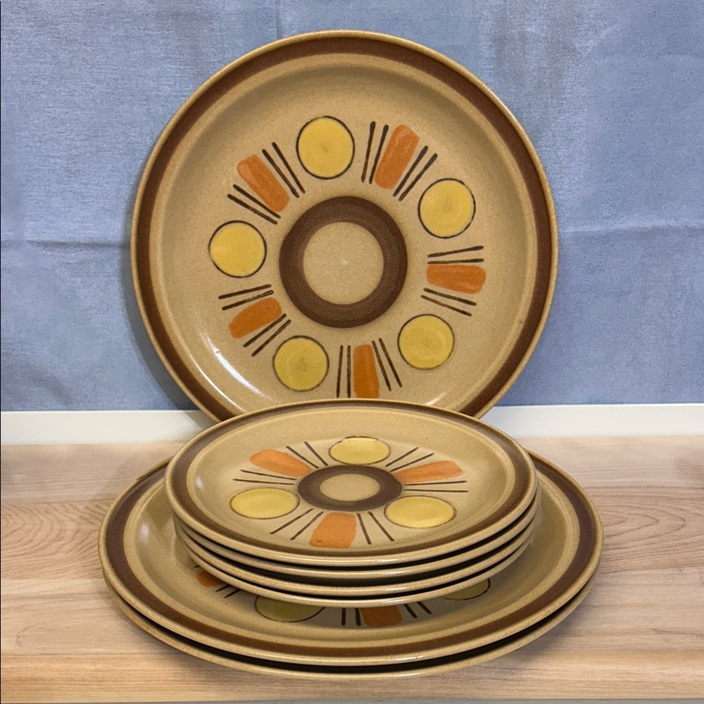 Alomos by Crest-Stone (Japan) Vintage Ceramic Dinner Plate Set -Brown and Yellow